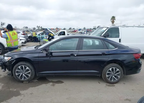3VW5M7BU7RM022023